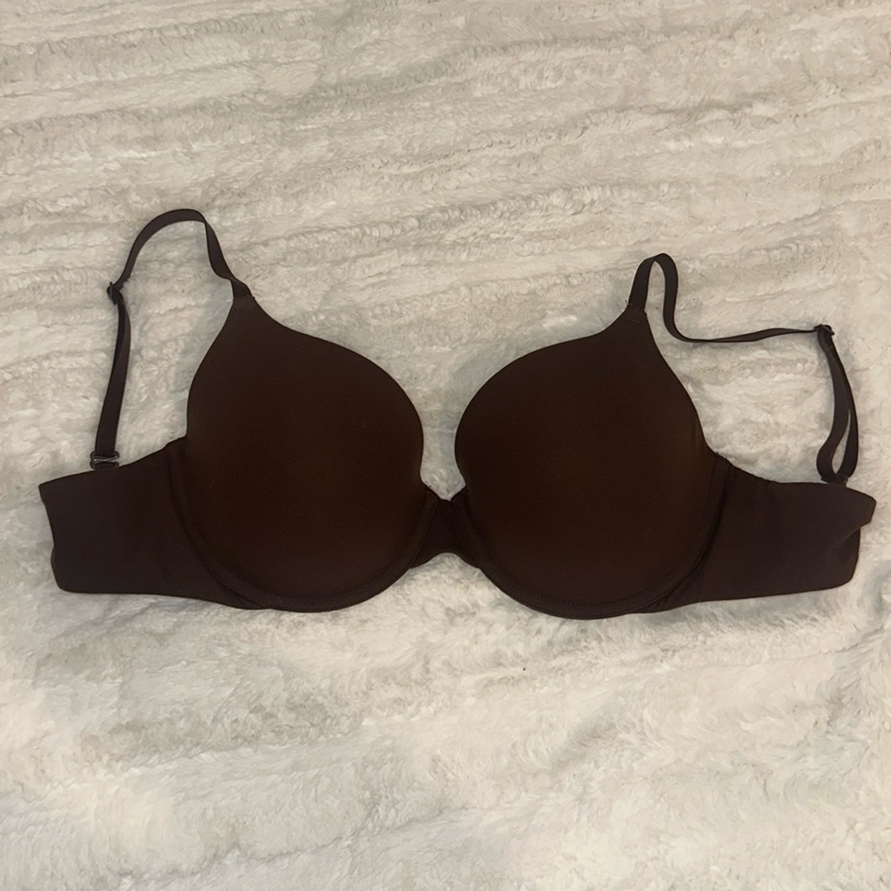 Skims T-shirt bra, excellent condition 36C